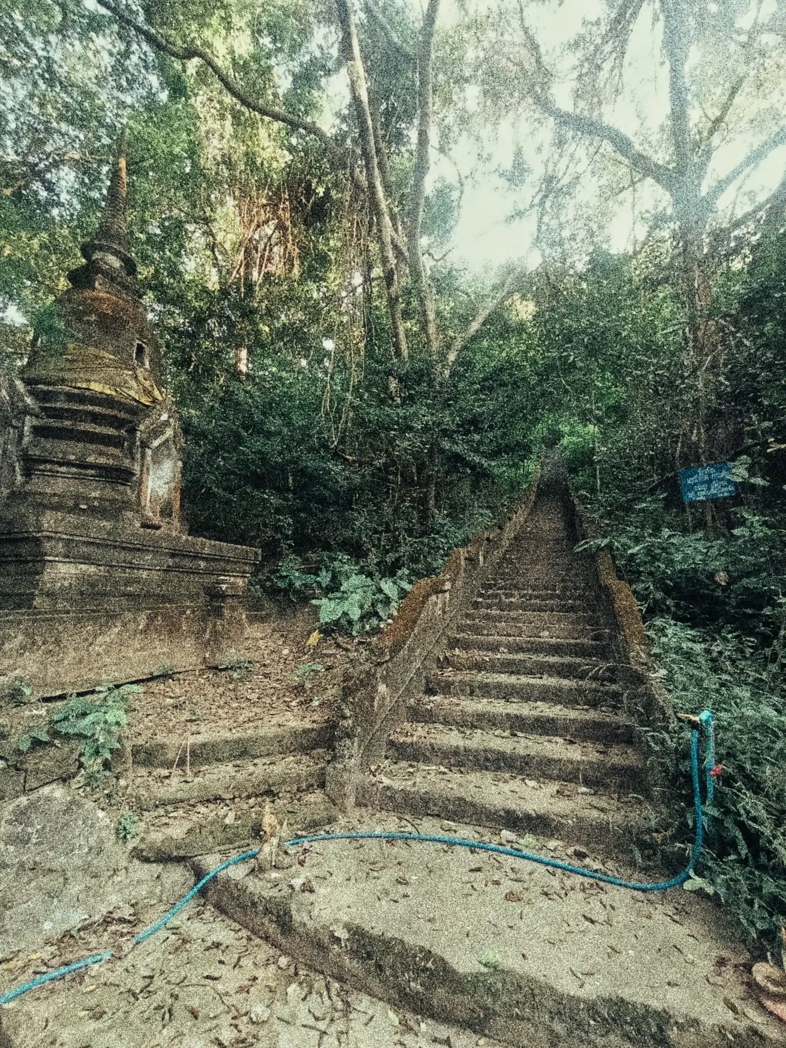 Sukhotai Tomb Entrance